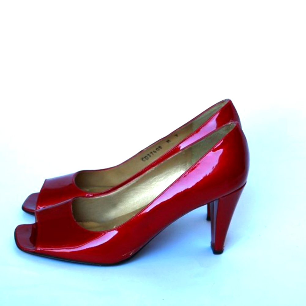 Vintage 80s Red Patent Leather Peep Toe Pumps EUC Size 7